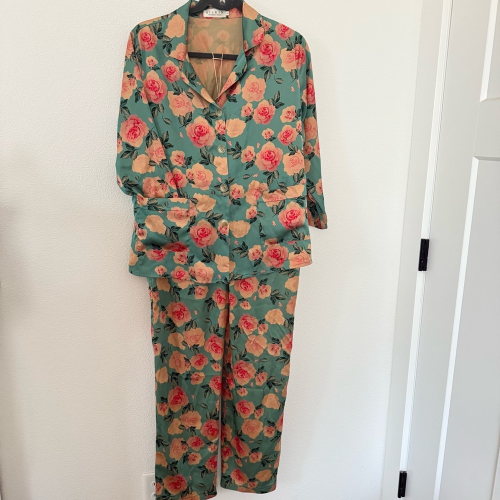 Silkin Rosella Handmade Soft Silky Floral Pajama Lounge Set  2PC Women’s size S - Picture 2 of 16